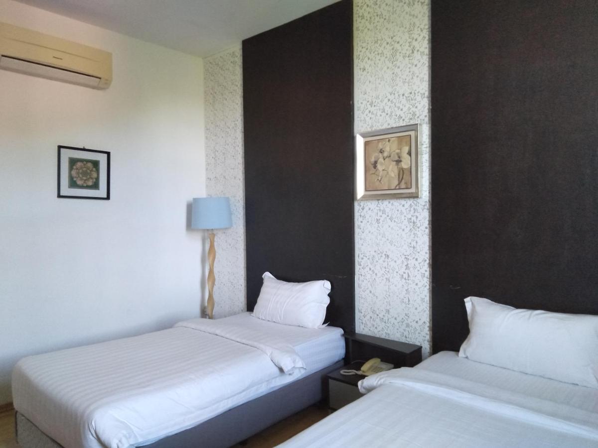 Ginasuite Kompleks27 Hotel Bandar Seri Begawan Esterno foto