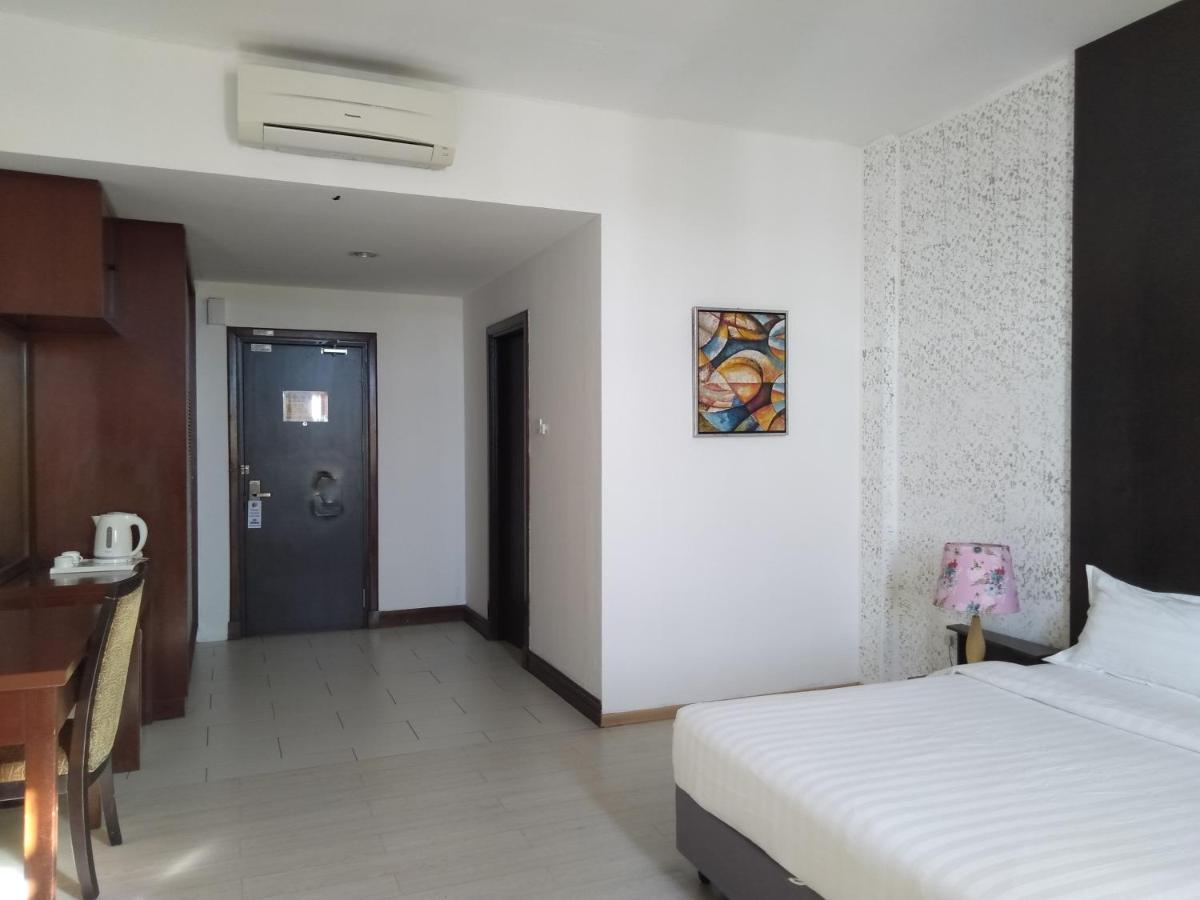 Ginasuite Kompleks27 Hotel Bandar Seri Begawan Esterno foto