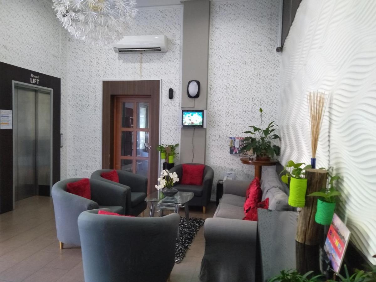 Ginasuite Kompleks27 Hotel Bandar Seri Begawan Esterno foto