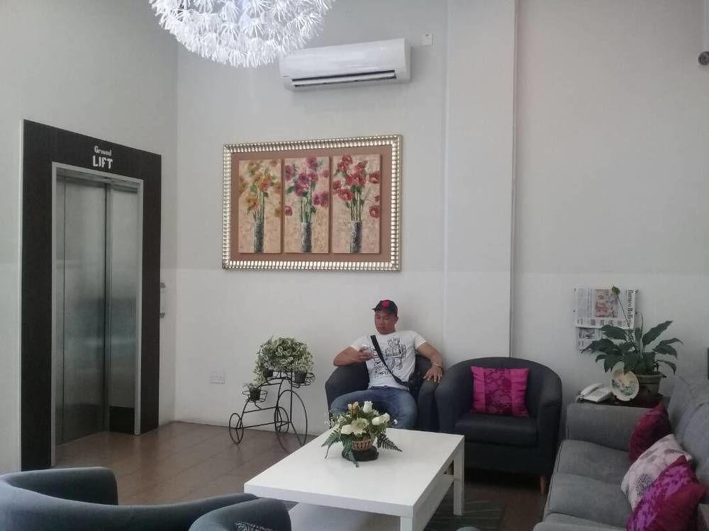 Ginasuite Kompleks27 Hotel Bandar Seri Begawan Esterno foto