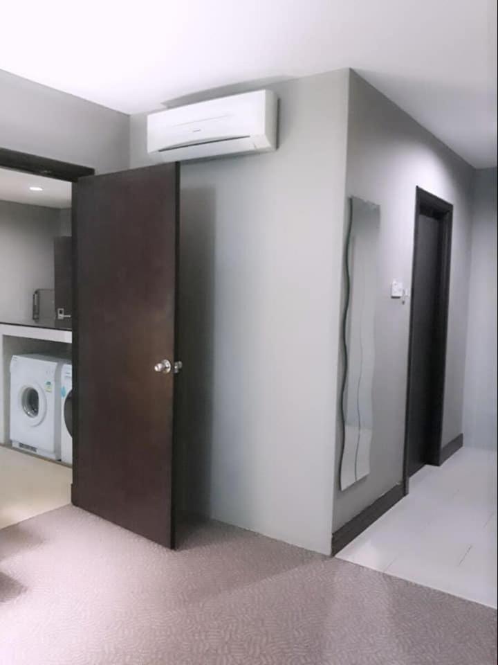 Ginasuite Kompleks27 Hotel Bandar Seri Begawan Esterno foto