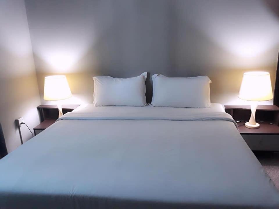 Ginasuite Kompleks27 Hotel Bandar Seri Begawan Esterno foto