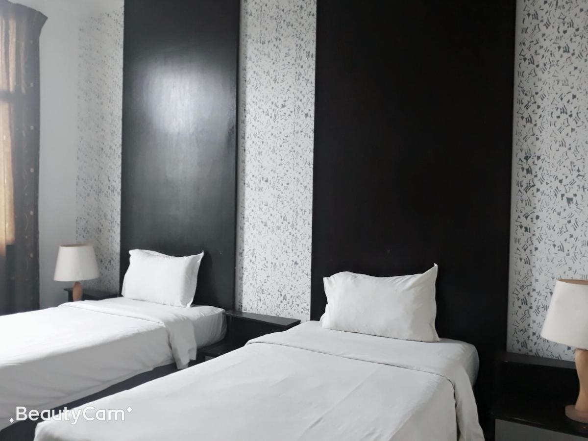 Ginasuite Kompleks27 Hotel Bandar Seri Begawan Esterno foto